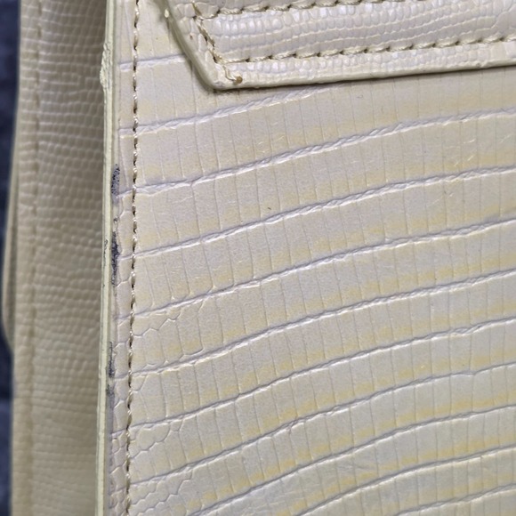 Betsey Johnson XOMandy‎ Top handle Bag Purse Y2k Style Butter Yellow - Picture 9 of 13